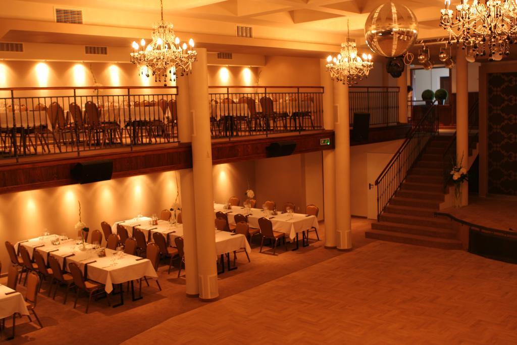 Hotel Tumski Płock Kültér fotó