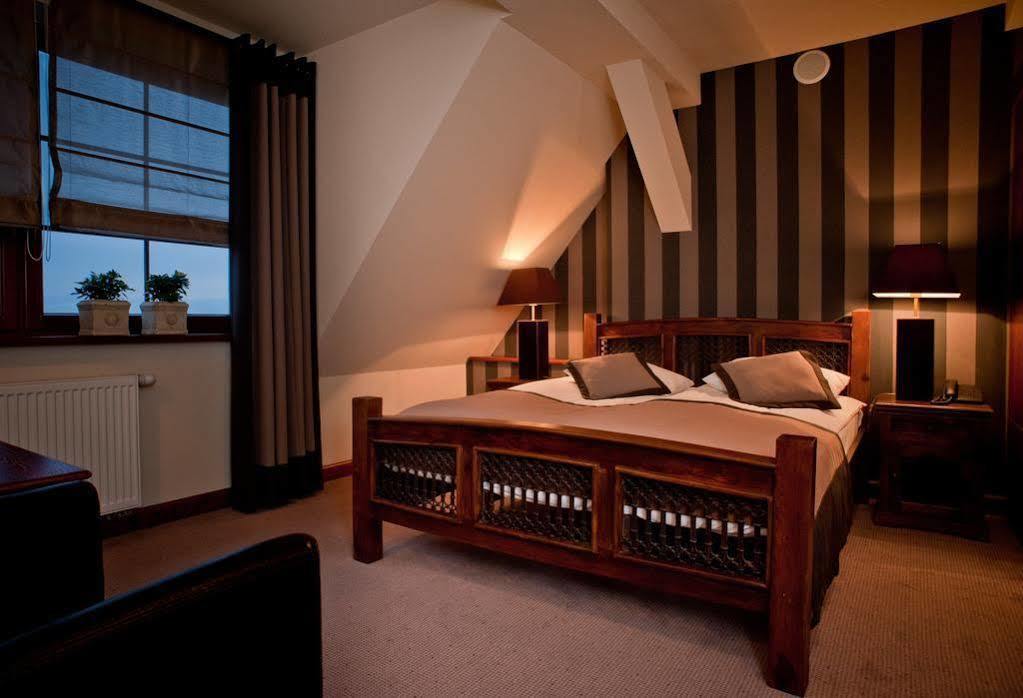 Hotel Tumski Płock Szoba fotó